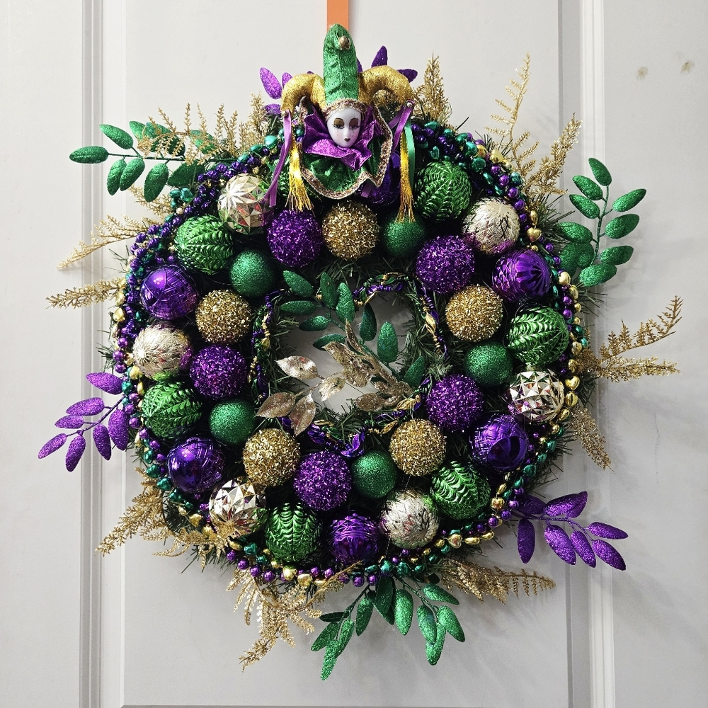 Mardi Gras Wreath: Let's Have A Ball!